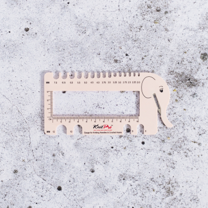 Nadelmaß mit Garnschneider - rosa