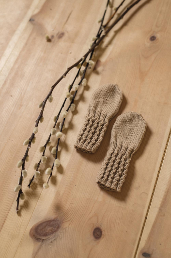 Lill-kobbe - Babyfäustlinge mit Zopfmuster