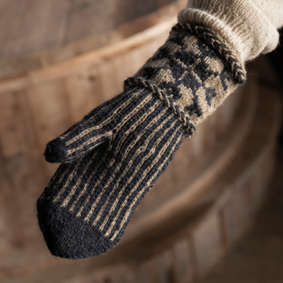 Smide - gemusterte Fäustlinge