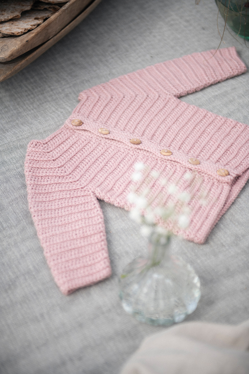 Åker - gehäkelter Babycardigan