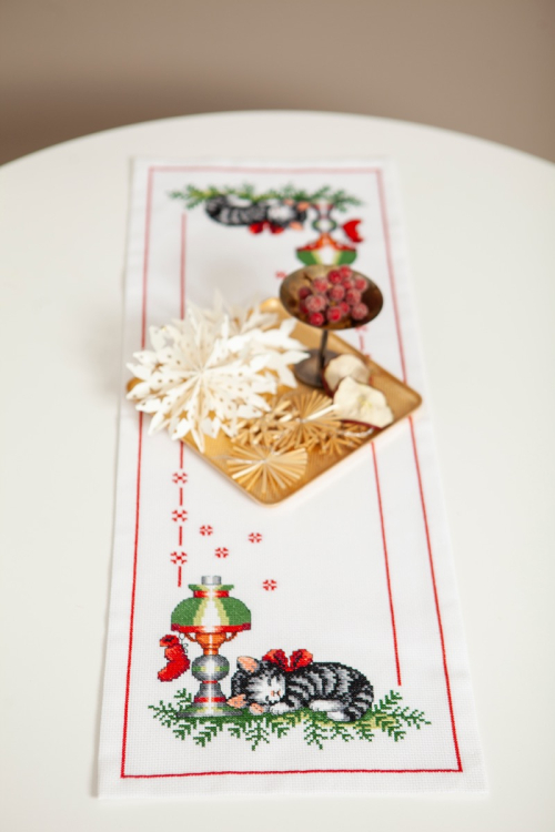 Katze mit Lampe - Tischläufer