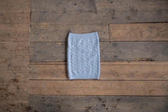 Ässja - Cowl mit Lochmuster