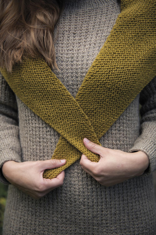 Vittra - kraus rechts gestrickter Schal