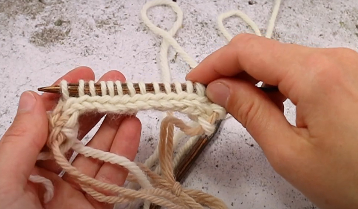 Anschlag mit I-Cord in zwei Schritten